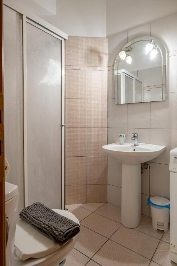 Flat In Excellent Location With Private Parking Apartman Athén Kültér fotó